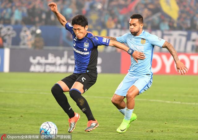 德火车撞不明物体