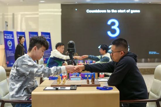 亚洲欧美日本综合一区二区三区