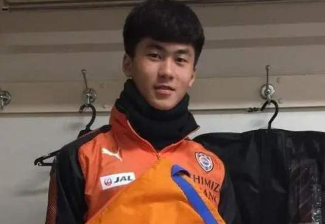 被c到喷水嗯h厨房交换视频