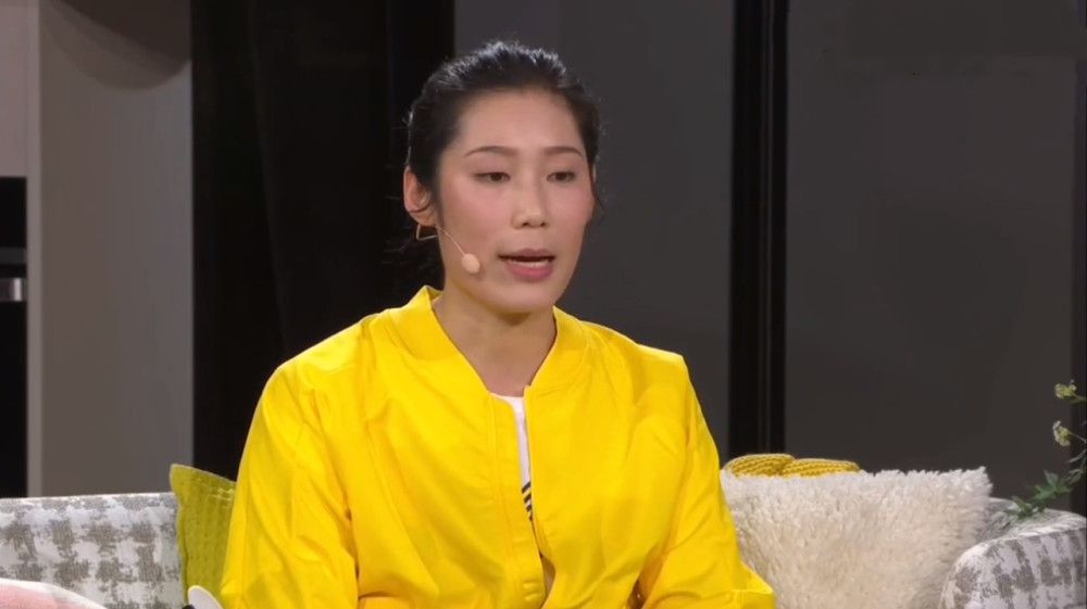没事干的小美女